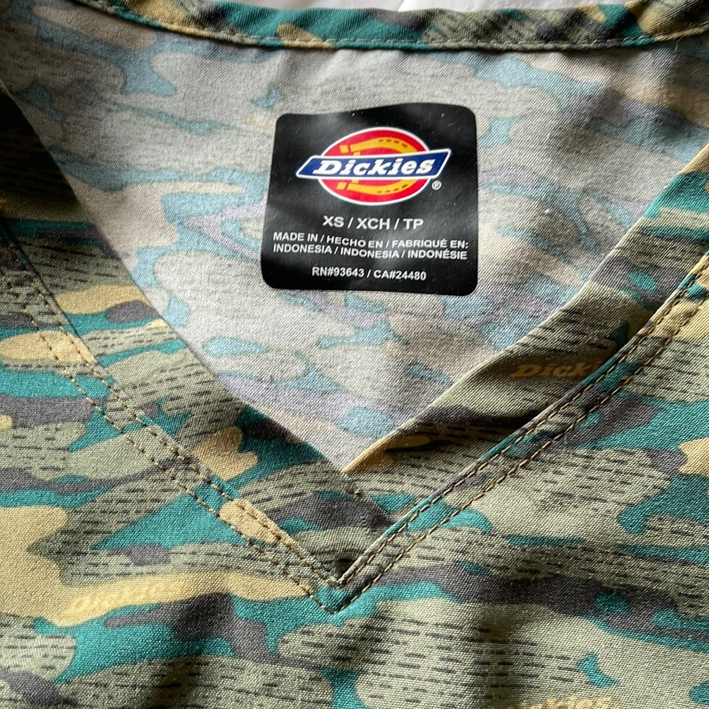 DICKIES scrop top
